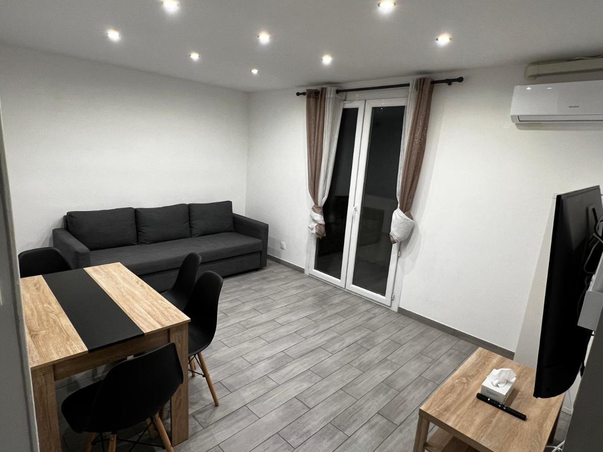 Superbe T3 Climatise Avec Balcon Parking Public Gratuit Apartment Marseille Exterior photo